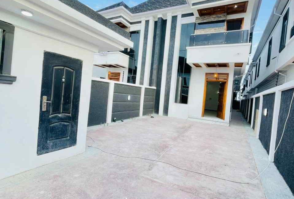 EXTERNAL-FRONT-2