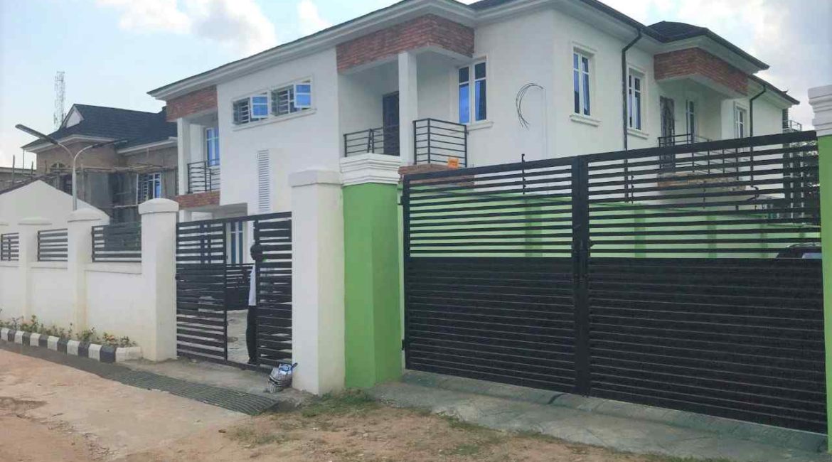 EXTERNAL-FRONT-4